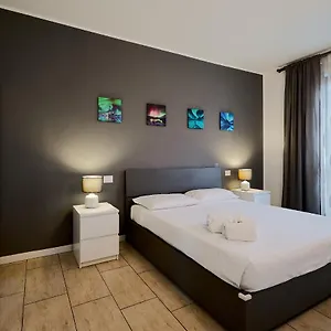  Appartamento Xenia - New And Bright Urban Housing